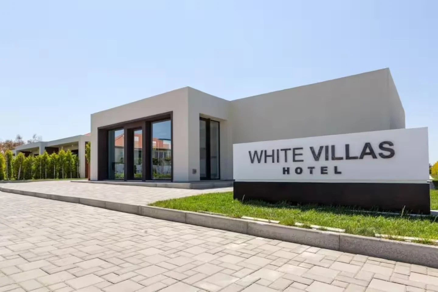 Sea Breeze White Villas